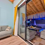 Ozbi 2-villa With Ootdoor Heated Pool For 4 People In Vila *