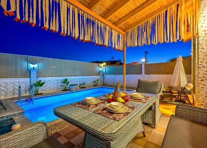 Villa Ozbi 2-villa With Ootdoor Heated Pool For 4 People In *