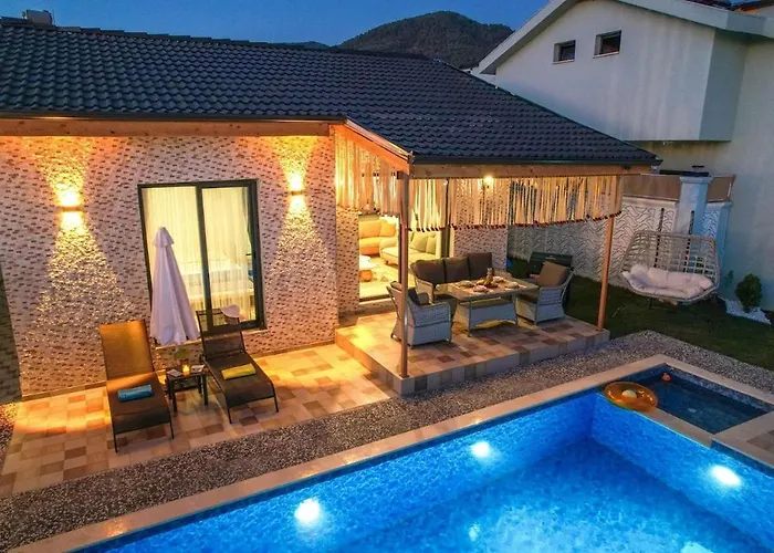Ozbi 2-villa With Ootdoor Heated Pool For 4 People In * Fethiye