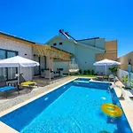 Ozbi 2-villa With Ootdoor Heated Pool For 4 People In *