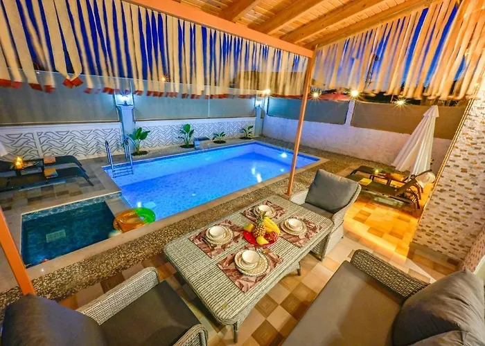Вилла Ozbi 2-villa With Ootdoor Heated Pool For 4 People In Фетхие