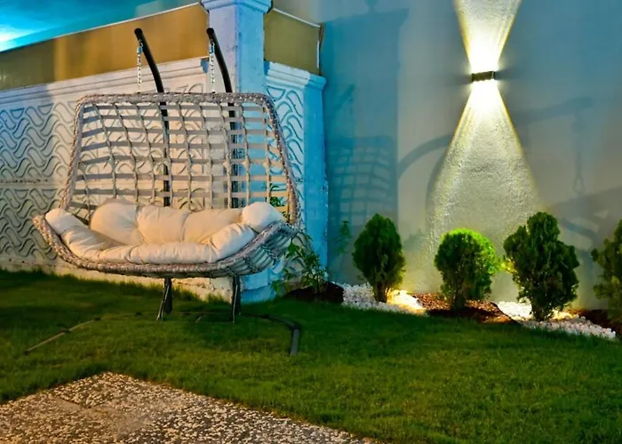 Ozbi 2-villa With Ootdoor Heated Pool For 4 People In Вилла Фетхие