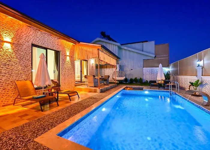 Ozbi 2-villa With Ootdoor Heated Pool For 4 People In * فتحية