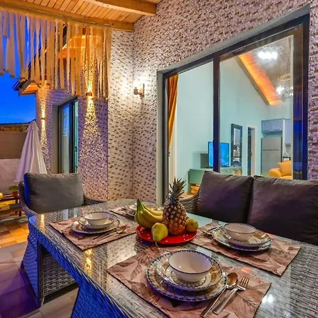 Ozbi 2-villa With Ootdoor Heated Pool For 4 People In *